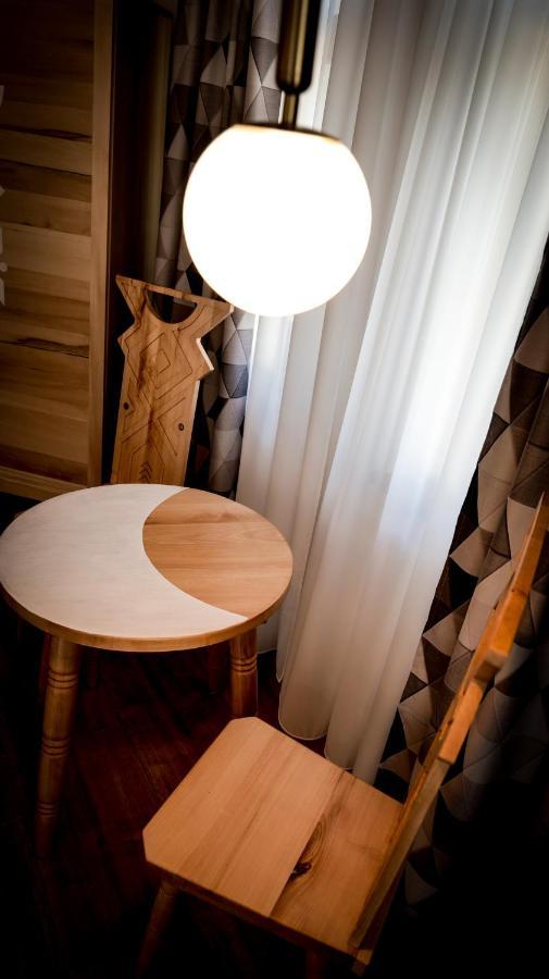 Conacul Olarilor Bed and Breakfast Baia de Fier Exteriör bild